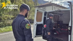 Cittadino ceco arrestato al valico di Stupizza con ingente carico di droghe pesanti.
