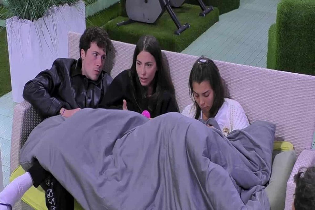 Lite al Grande Fratello 2025 tra Anita Mazzotta e Francesco Rana dopo le nomination Durante l’ultima...