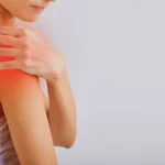 Borsite alla spalla: cause, sintomi, cure e strategie di prevenzione efficaci