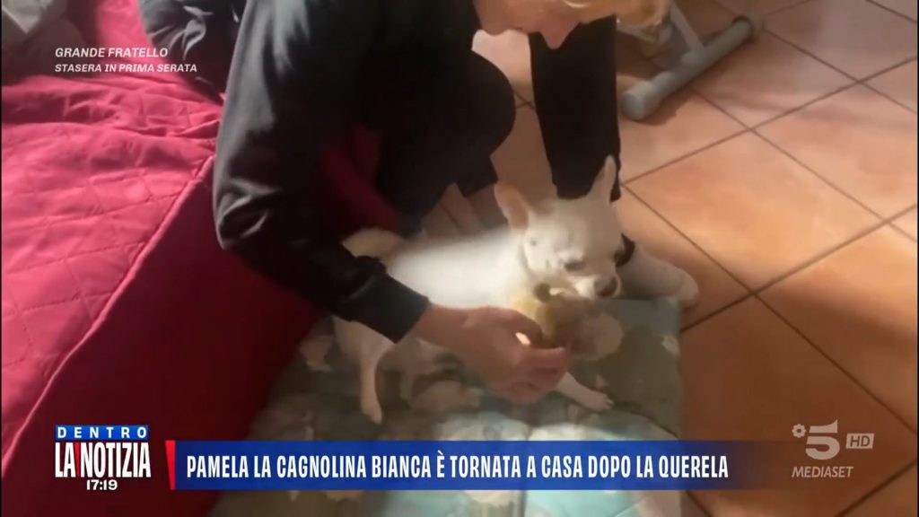 Nuzzi difende la mamma di Pamela: “Stop alle polemiche dopo la riconsegna di Bianca”