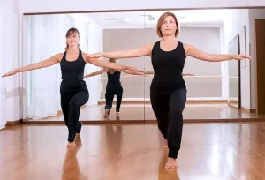 Flabby Arms: 5 Top Exercises and 4 Yoga Poses to Tone Effectively