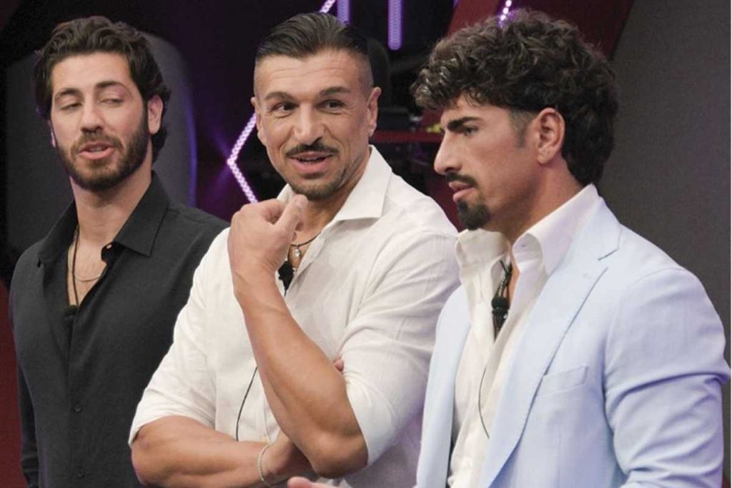 Il primo eliminato del Grande Fratello 2025: chi lascia la casa Giulio Carotenuto è stato il primo...