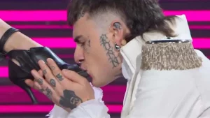 Biccy denuncia l’aberrante episodio: ne prendiamo totale distacco e condanna