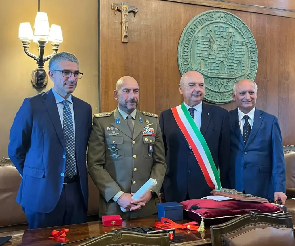 Trieste Riconosce il Comando Militare con la Cittadinanza Onoraria TRIESTE (ITALPRESS) – Oggi si è...