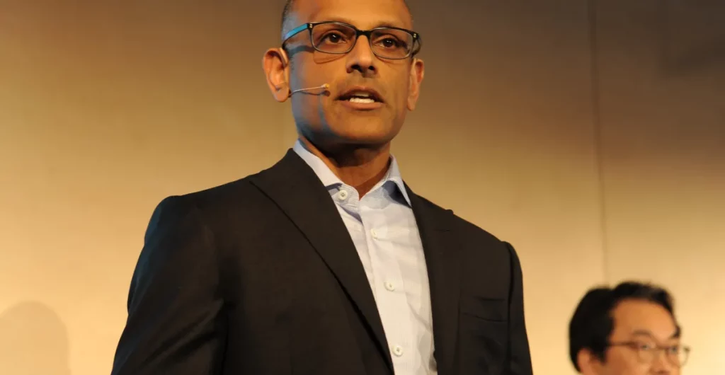 Microsoft lancia una nuova piattaforma per agenti, ampliando le sue offerte nel settore tecnologico.