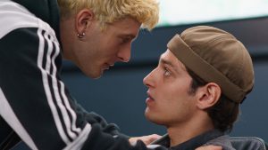 Tre ragazzi inseguono il sogno del rap: scopri “Hype”, l’album che rivoluziona la musica.