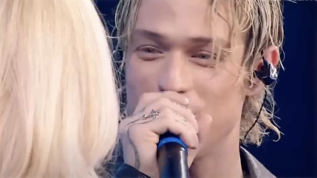 La nuova fidanzata è un’ex star di Amici: scopri chi è davvero