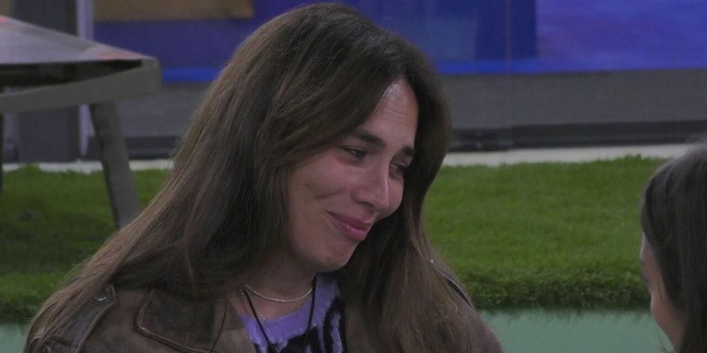 Grande Fratello 2025, Ivana Castorina: “A 18 anni ho scelto la libertà” | Video Mediaset