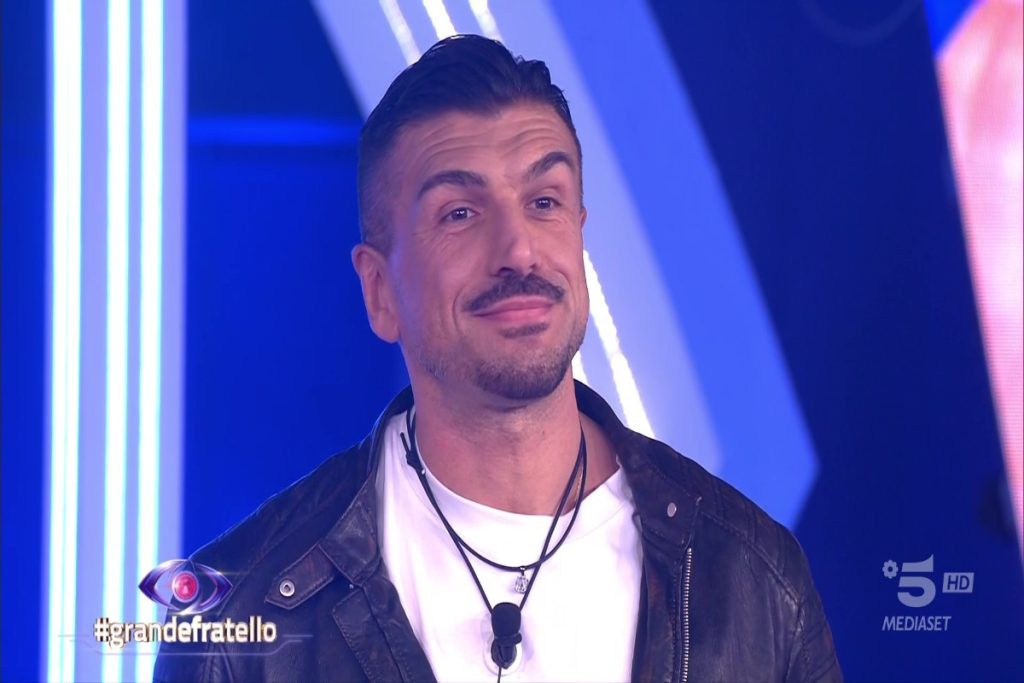 Lite accesa con Ascanio al Grande Fratello 2025: cosa è successo a telecamere spente