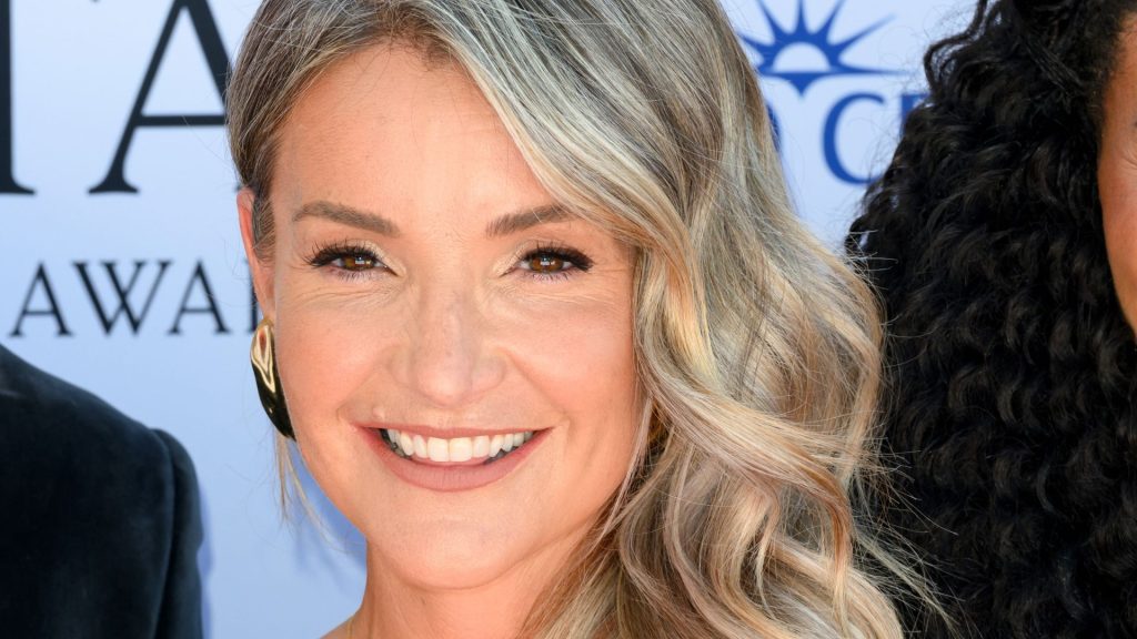 I must-have dell'autunno: i motivi intramontabili per il tuo guardaroba capsule Se desideri...