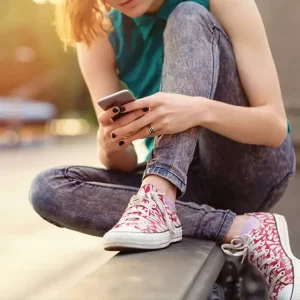 L’adolescenza rappresenta una fase delicata e complessa della crescita, caratterizzata da numerosi...