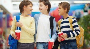 Cooperazione in classe: chiave per l’innovazione didattica e il successo degli studenti.