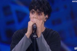 Tellynonpiangere, perché Giorgio Campagnoli si chiama così a X Factor 2025? Scopri l’origine del suo...