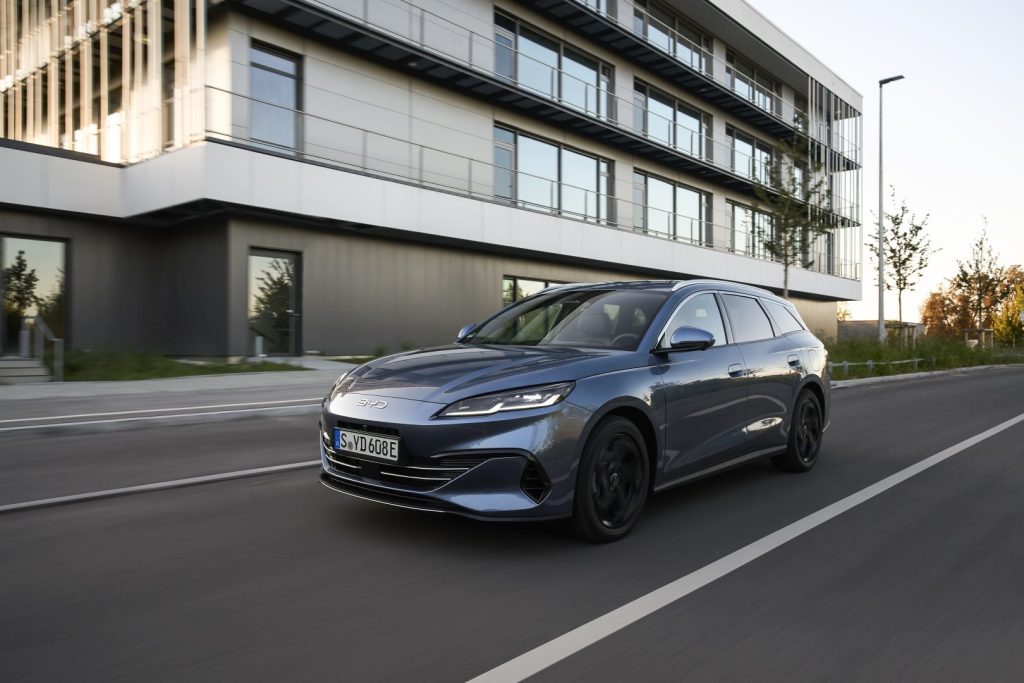 Byd supera le 2500 immatricolazioni a settembre, conquistando il 2% del mercato italiano.