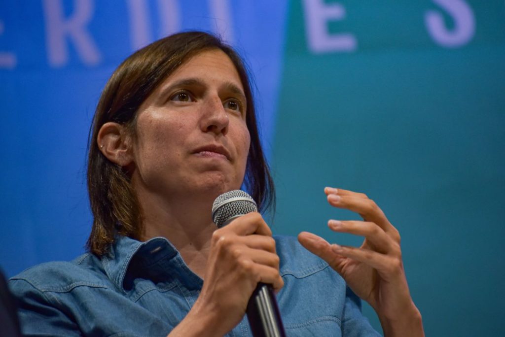 Schlein: “La destra punta a dominare con la legge del più forte e ricco.”