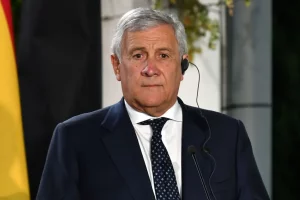 Relazioni Italia-Arabia Saudita: Un Bilancio Positivo ROMA (ITALPRESS) – Antonio Tajani, vicepremier...
