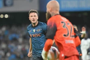Napoli-Como 0-0: Milinkovic-Savic protagonista, para un rigore a Morata in una sfida intensa.