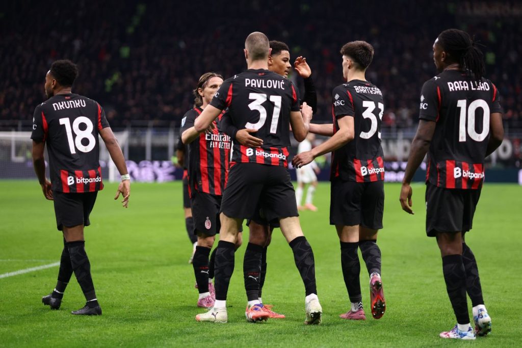 AC Milan Trionfa sulla Roma nella Lotta per la Serie A Milan, 2 novembre 2025 – L'AC Milan ha messo...