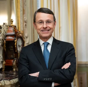 Vaccinazioni in farmacia: il modello Lombardia potenzia la prevenzione sanitaria in modo efficiente.