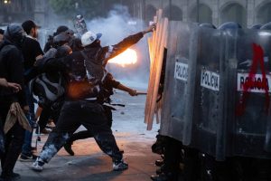 Proteste “Generazione Z” in Messico: scontri, feriti e numerosi arresti durante le manifestazioni.