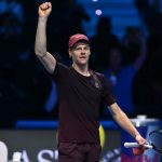 Sinner trionfa nei “Maestri”: Alcaraz battuto, Meloni esprime orgoglio per il campione!