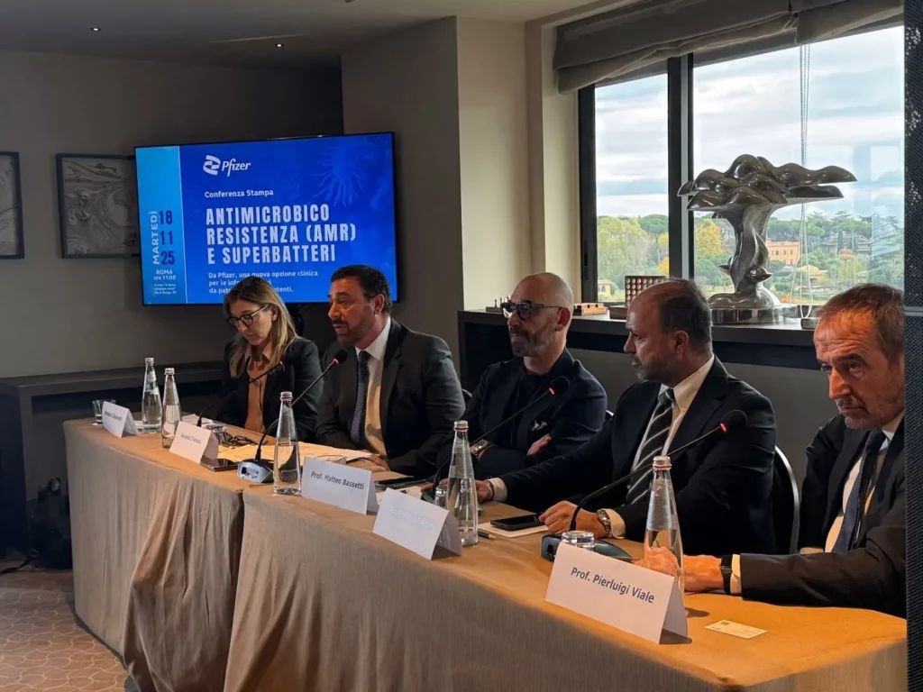 Nuovo antimicrobico Pfizer combatte la resistenza batterica e i superbatteri emergenti.