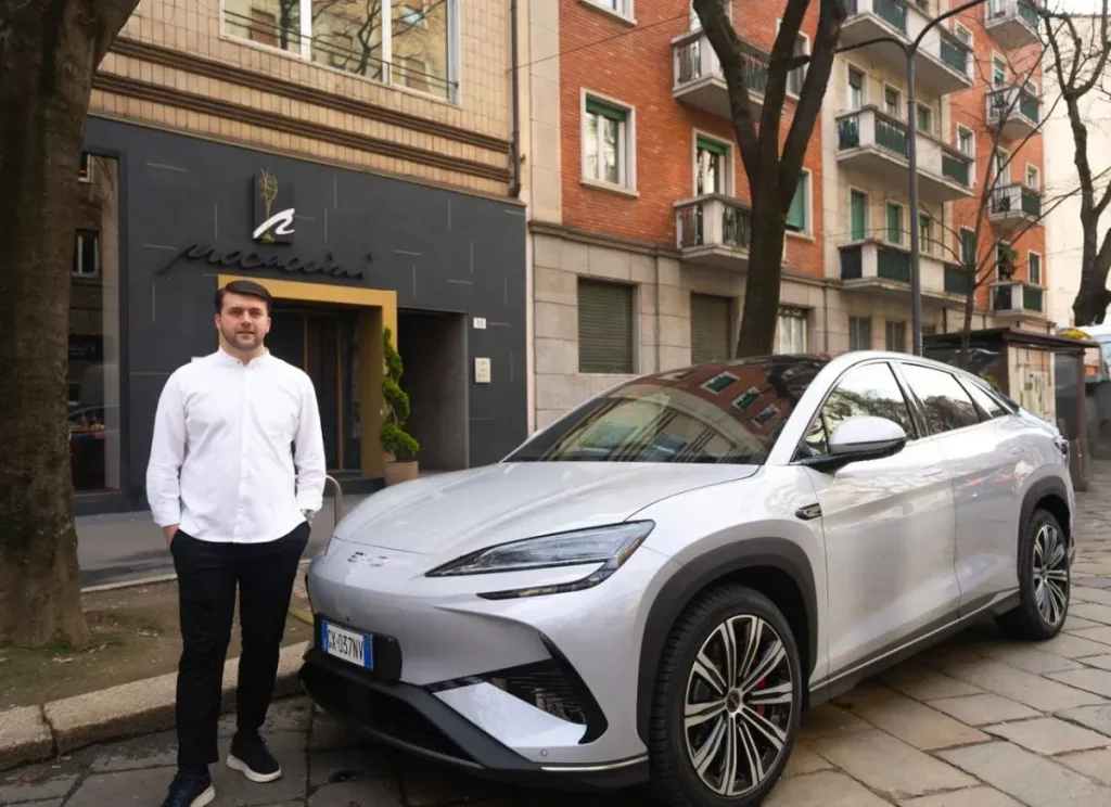 BYD festeggia la prima Stella Michelin del ristorante Procaccini a Milano.