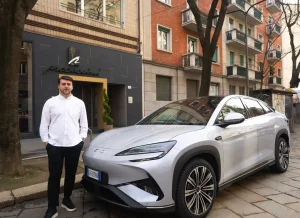 BYD festeggia la prima Stella Michelin del ristorante Procaccini a Milano.