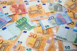 Bankitalia: crescita limitata, debito pubblico resta principale fonte di vulnerabilità economica