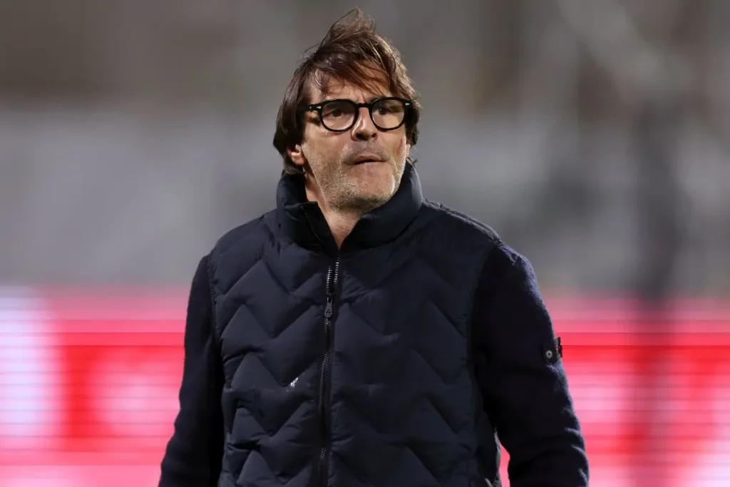 Fiorentina-AEK: Vanoli chiede cuore, sacrificio e qualità per una vittoria decisiva.