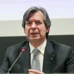 Intesa Sanpaolo, utile netto primo semestre +6,5% a 5,554 milioni, confermato piano