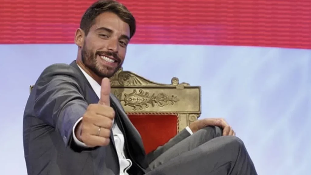 Amedeo Barbato critica Uomini e Donne: com’è cambiato oggi l’ex tronista