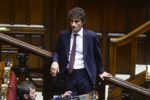 Quirinale difende Meloni: ‘Attacco ridicolo e infondato ai consiglieri del Colle’