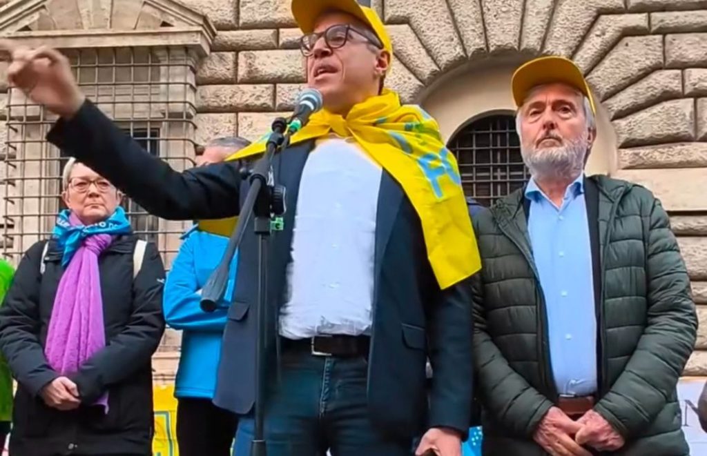 Sindacati scuola Roma protestano: Castellana (Gilda) chiede stipendi dignitosi per vivere.