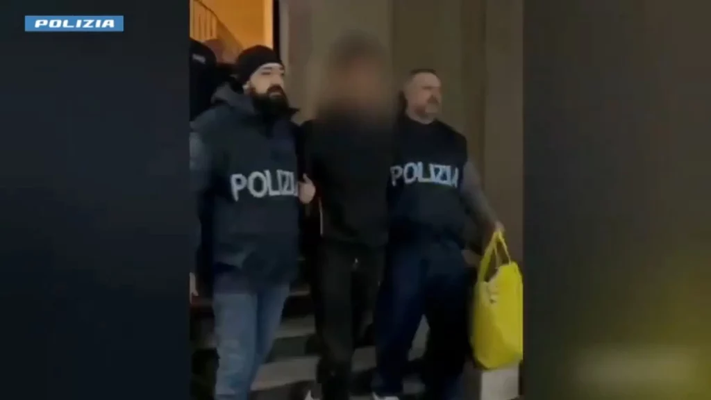 Aggressione in Scuola: Arrestato un 24enne di Origine Marocchina TORINO (ITALPRESS) – Un ragazzo di...