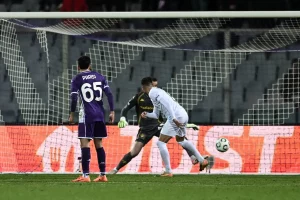 Fiorentina in crisi: AEK Atene vince 0-1 al Franchi. Disastro continua!