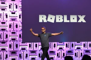 Intervista al CEO di Roblox: acceso dibattito sulla sicurezza dei minori.