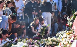 Serbia: migliaia in piazza per commemorare il tragico anniversario di Novi Sad.