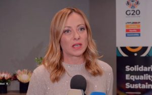 Meloni sull’Ucraina: “Focus sul piano di Trump, niente controproposte” – Video esclusivo