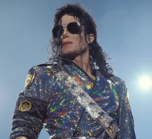 Uscito il 26 novembre 1991, Dangerous segna una delle fasi più rivoluzionarie della carriera di...