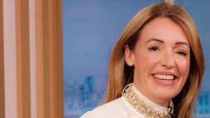 In questo periodo dell'anno, è tempo di brillare e non è necessario riservare il luccichio solo per...