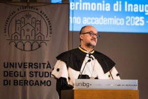 UniBg avvia l’anno accademico con focus su rivoluzione digitale e intelligenza artificiale.