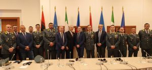 Cooperazione Italia-Albania: Alberti elogia la campagna contro la cannabis “Sorvoli” come modello di successo.