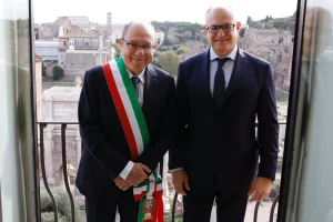 Carlo Verdone festeggia 75 anni diventando sindaco di Roma per un giorno – Video