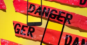 Google combatte una rete di invio di messaggi di spam su smartphone.