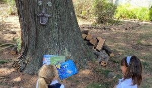 Pedagogia della lumaca: diritti dell’infanzia tra ozio, sporcizia e dialogo.