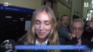 Chiara Ferragni in tribunale: silenzio davanti ai giornalisti durante la sua testimonianza.