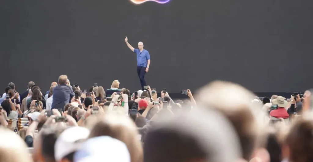 Tim Cook potrebbe dimettersi da CEO di Apple entro il prossimo anno.