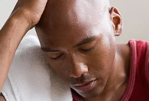 Tempo di guarigione di uno stiramento muscolare al braccio: cosa aspettarsi