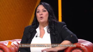 Manuela Bianchi affronta in tv le accuse di incesto con suo fratello Loris.